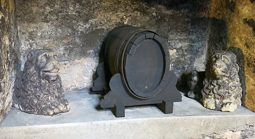 Weinkeller-Löwen Wuerzburg201510_WeinkellerLoewen.jpg